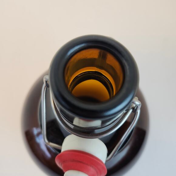 Stone Brewing Co 2 Liter Growler Glass Airtight Topper Brown Bottle Beer Empty - Picture 9 of 11